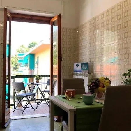 Blue Daisy Апартаменти Рапалло